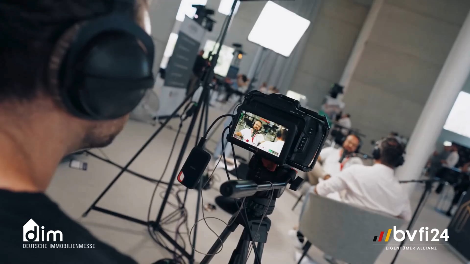 Videoaufnahme eines Gesprächs auf der Deutschen Immobilienmesse